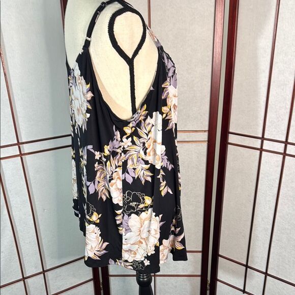 Torrid Cream and Black Asymmetrical Camisole - Picture 2 of 6